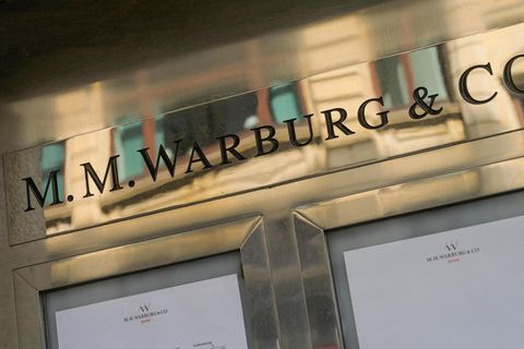 Blick auf die Hamburger Warburg-Bank: Olaf Scholz war von 2011 bis 2018 Bürgermeister der Stadt