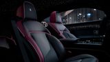 Der Innenraum des Rolls-Royce bei Nacht – sogar mit Sternhimmel