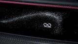 Die Infinity-Taste im Rolls-Royce