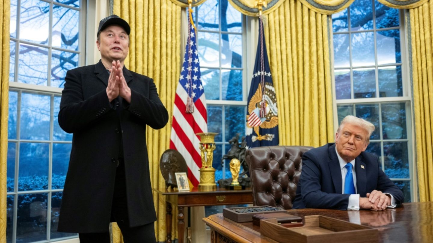 Elon Musk und Donald Trump im Oval Office