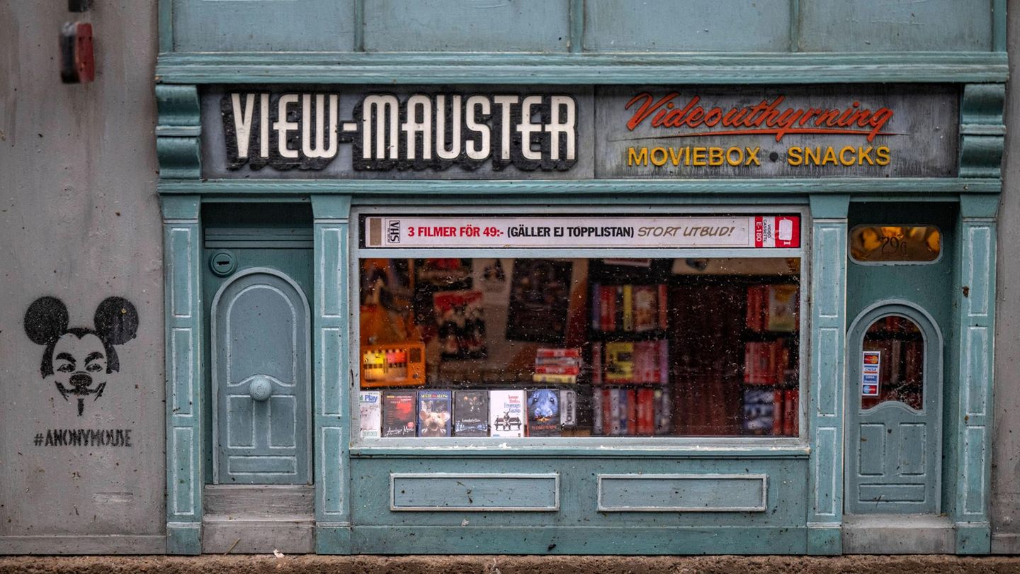 Und was gucken Mäuse gerne? Ein Blick ins Schaufenster verrät: "Fromage Gump", "Goudafellas", "Apocalypse Meow" und "Kevin allein zu Haus" – die Mäuseversion