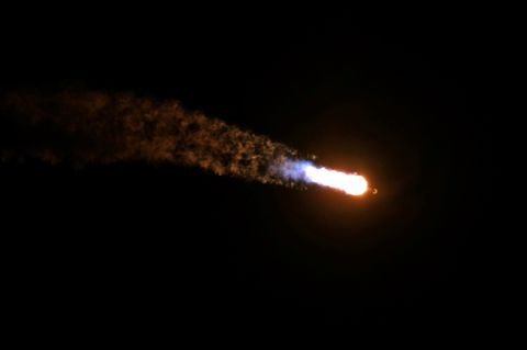 Falcon-9-Rakete bei Start