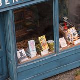 Eine Buchhandlung gibt es in Malmö für Mäuse ebenfalls. Die Titel haben natürlich fast alle einen Mausbezug. Aber wo ist John Steinbecks Roman "Von Mäusen und Menschen"?