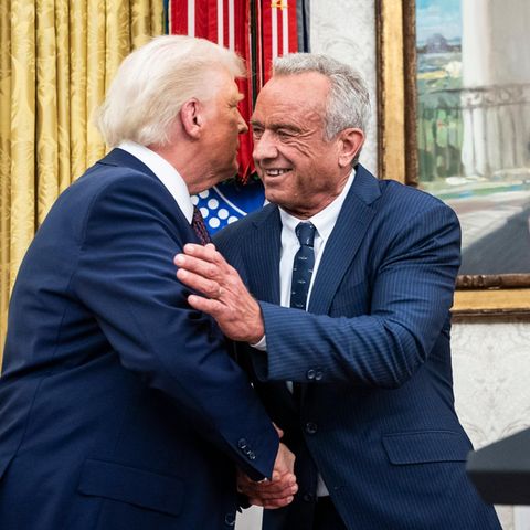 Donald Trump and his health minister Robert F. Kennedy Jr.