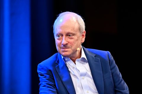 US-Philosoph und Harvard-Professor Michael J. Sandel 2023 bei einem Auftritt in Köln