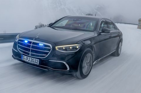 Bundeskanzler Auto Mercedes S 680 Guard-9