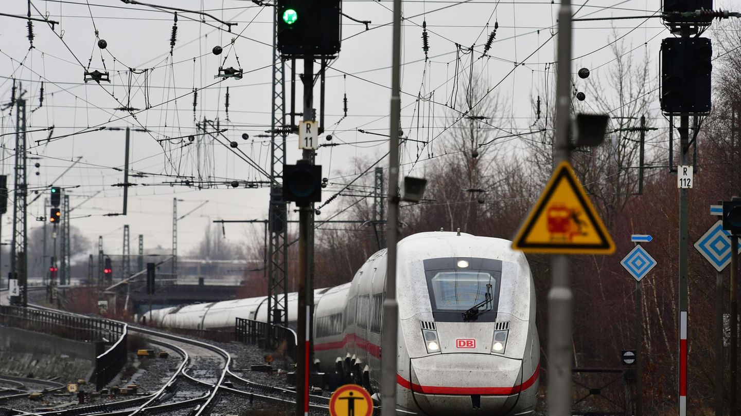 Mobiles Internet: Bessere Mobilfunkversorgung in der Bahn durch neue Technik