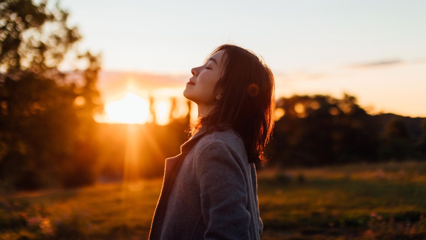 Happy alone: ​​three advantages of learning consciously alone