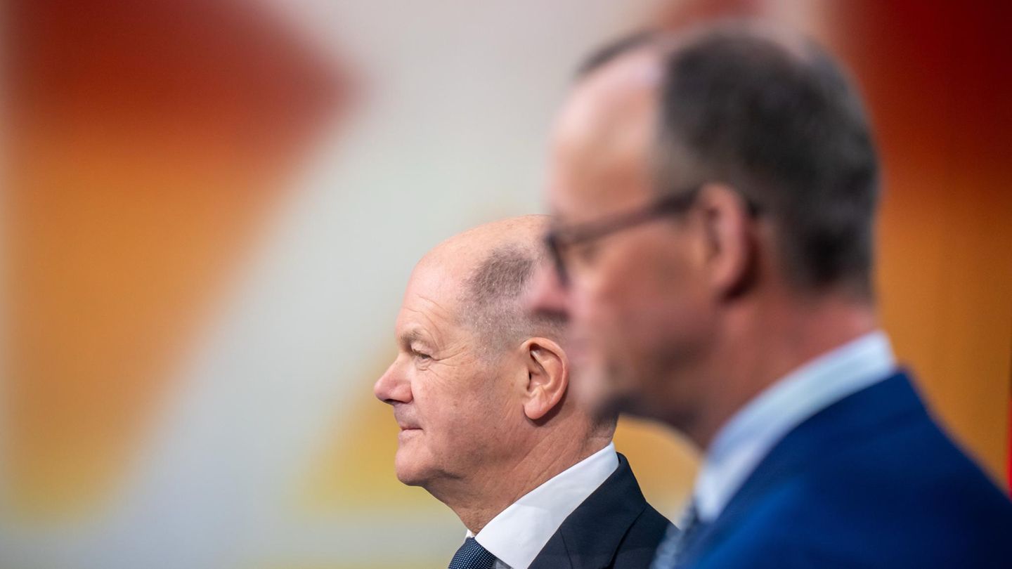 Olaf Scholz und Friedrich Merz vor der Bundestagswahl