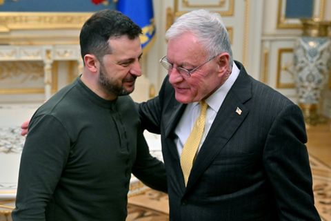 Selenskyj vor dem Treffen mit dem  US-Gesandten Kellogg