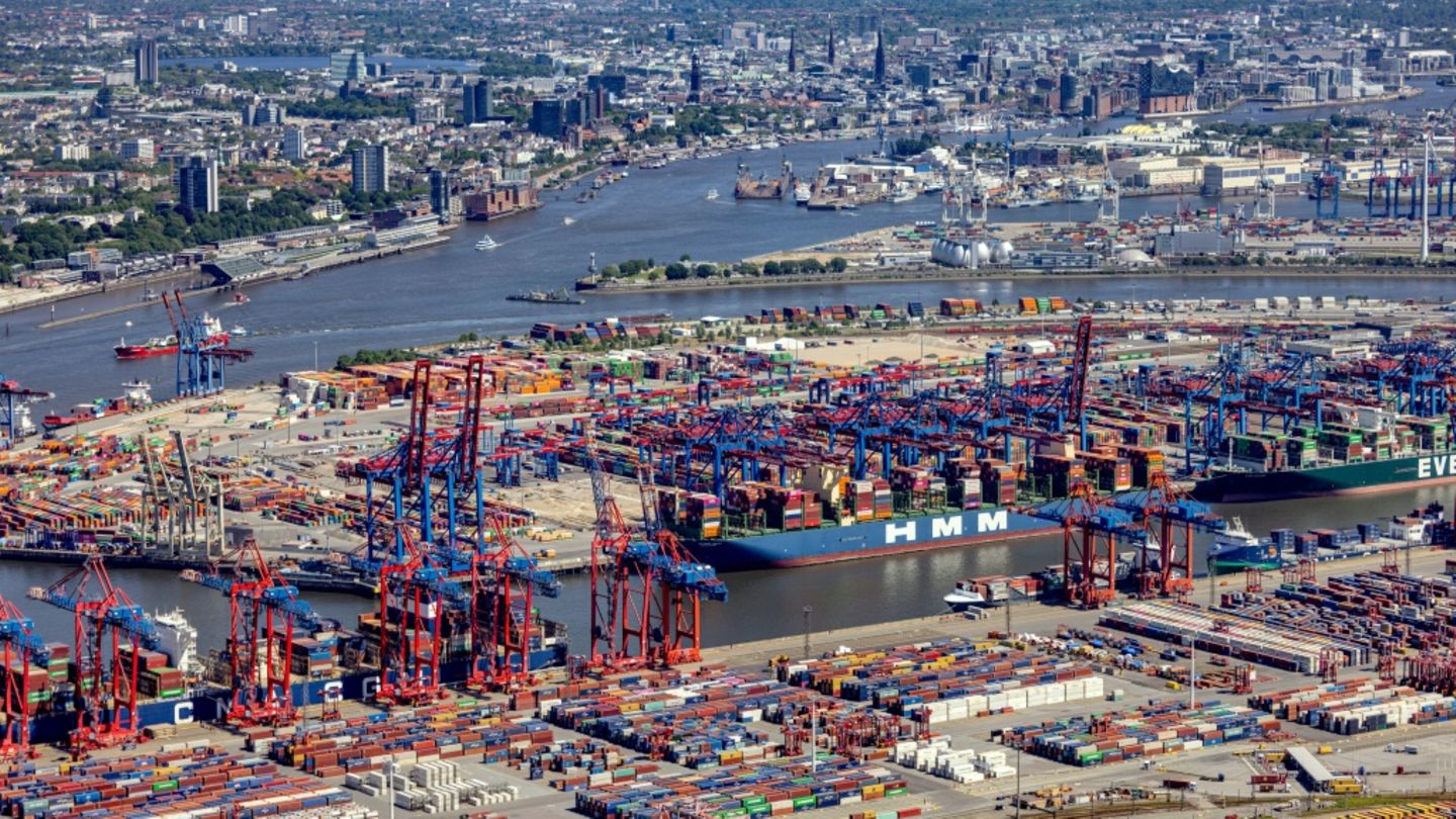Blick auf Hamburger Hafen