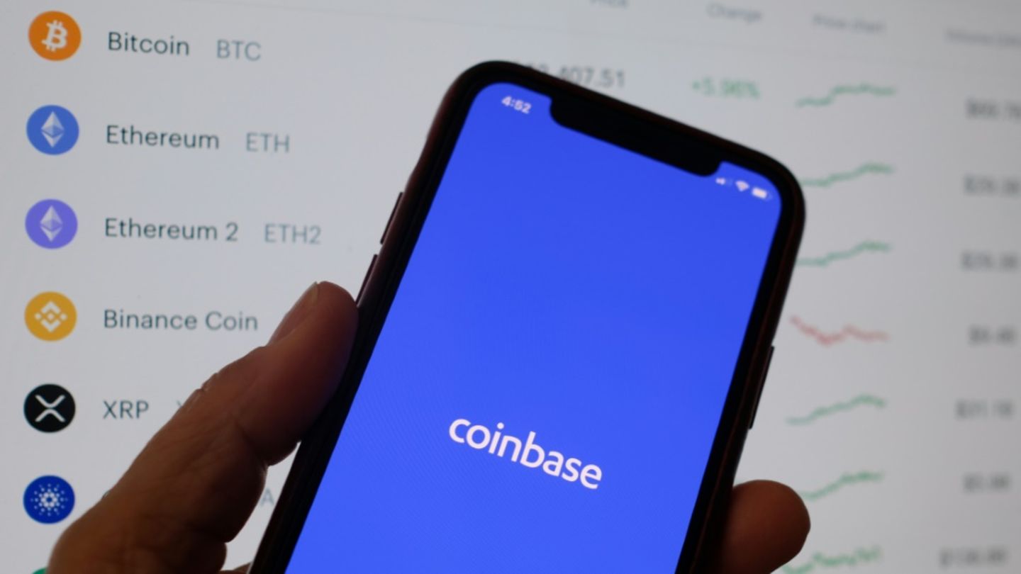 Logo von Coinbase auf einem Smartphone