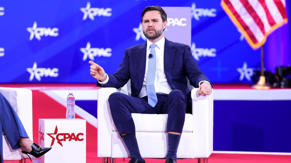 J.D. Vance droht Deutschland: Ohne Meinungsfreiheit kein Militär-Schutz (Video) J.D. Vance droht Deutschland: Ohne Meinungsfreiheit kein Militär-Schutz (Video)