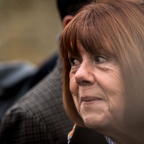 Gisèle Pelicot schaut zur Seite