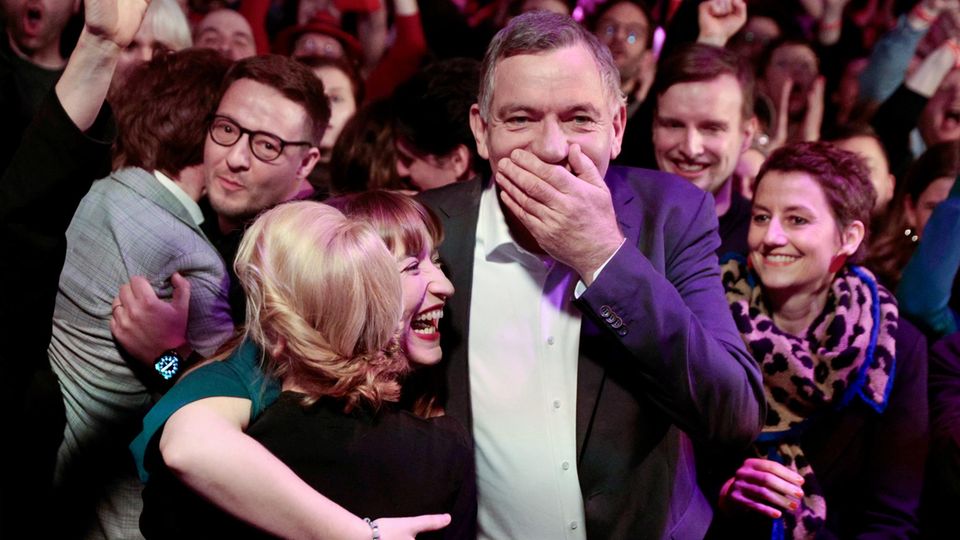 Jan van Aken: "Friedrich Merz soll sich warm anziehen" (Video)