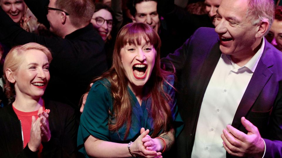 CDU siegt, SPD stürzt ab, Linke jubelt: Die Höhepunkte des Wahlabends im Video