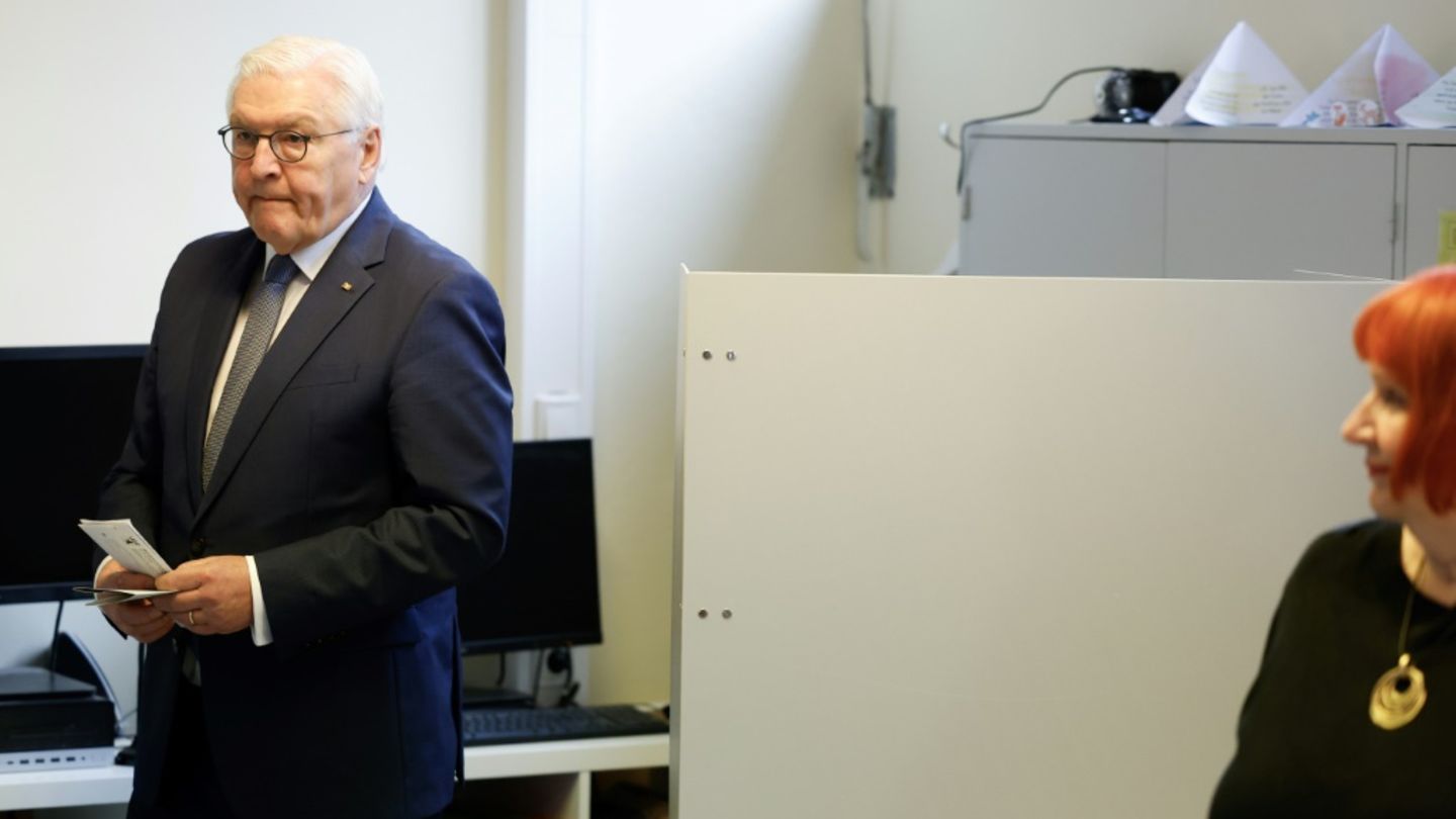 Steinmeier bei Stimmabgabe