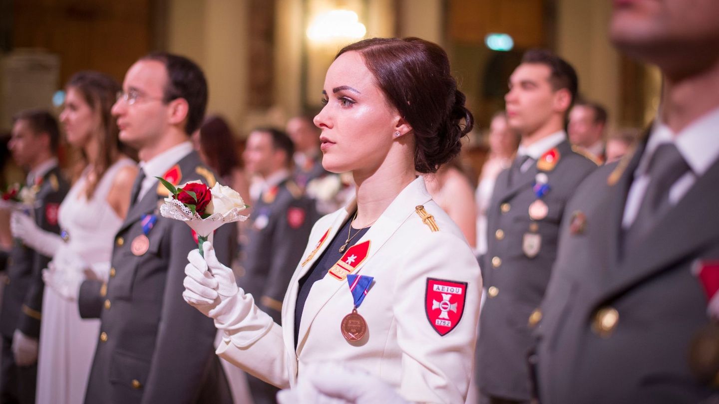 Ball der Offiziere Wien
