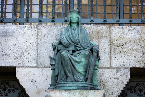 Justitia-Figur am Berliner Landgericht