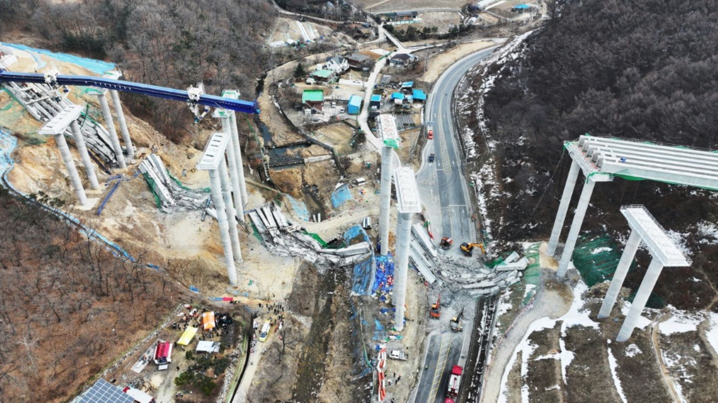 Brückeinsturz in Anseong in Südkorea