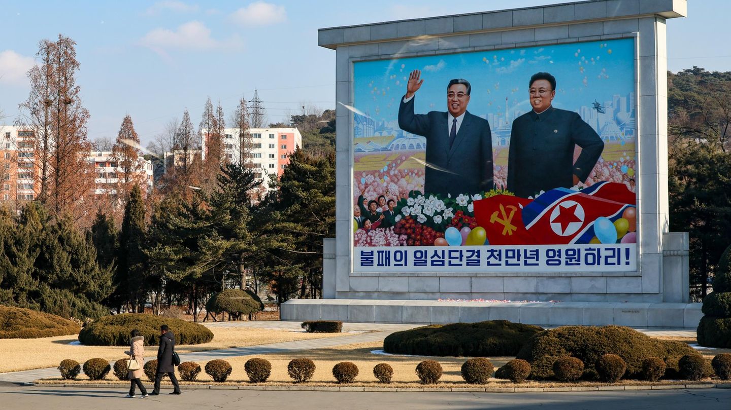Nordkorea Führerbildnis