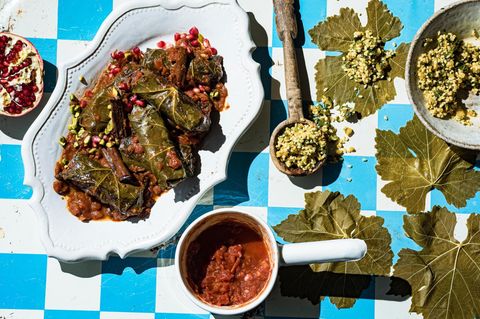 Rezept Gefüllte Weinblätter angerichtet