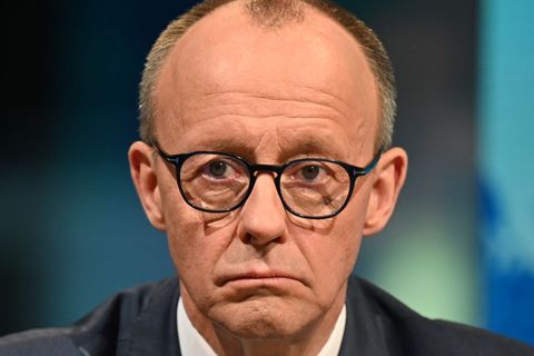 Doppelgänger-Agenturen suchen nach dem perfekten Double für Friedrich Merz. Foto: Stefanie Loos/AFP POOL/dpa