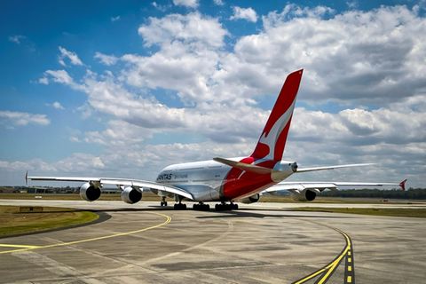 Flugzeug auf Flughafen von Melbourne