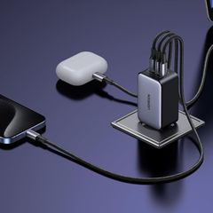 Kann drei Geräte gleichzeitig laden: Das Ugreen Nexode Ladegerät
