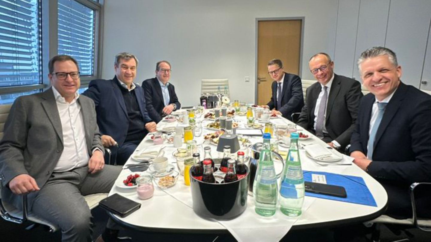 Martin Huber, Markus Söder, Alexander Dobrindt, Thorsten Frei , Carsten Linnemann und Friedrich Merz