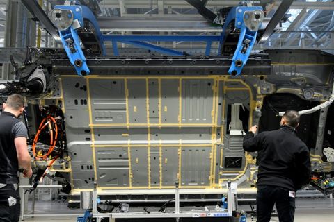 Autobau bei Mercedes-Benz in Sindelfingen.