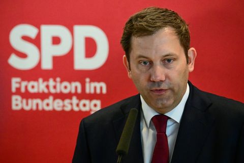 Lars Klingbeil nach seiner Wahl am Mittwoch
