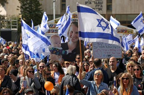Trauer um Shiri, Kfir und Ariel Bibas in Israel