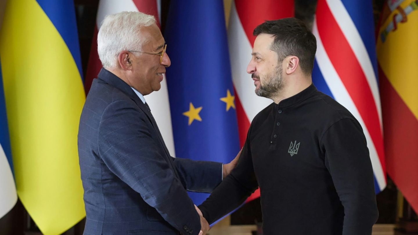Costa (links) und Selenskyj in Kiew