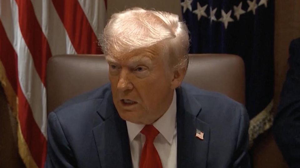 Es war die erste Sitzung vom neuen Kabinett, in der Trump der Ukraine mit deutlichen Worten eine Nato-Absage erteilt.