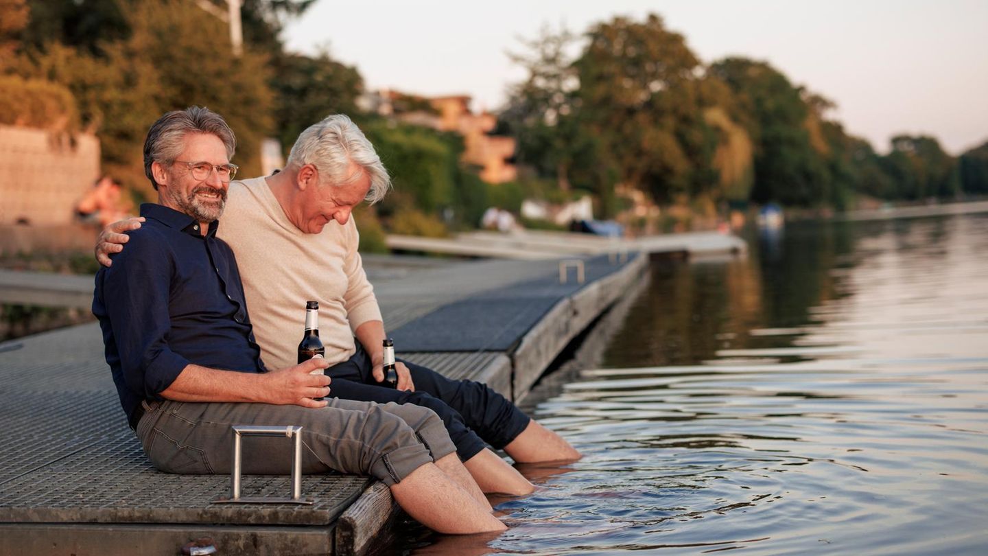 Be retired at 63? Here you can see who that is possible for