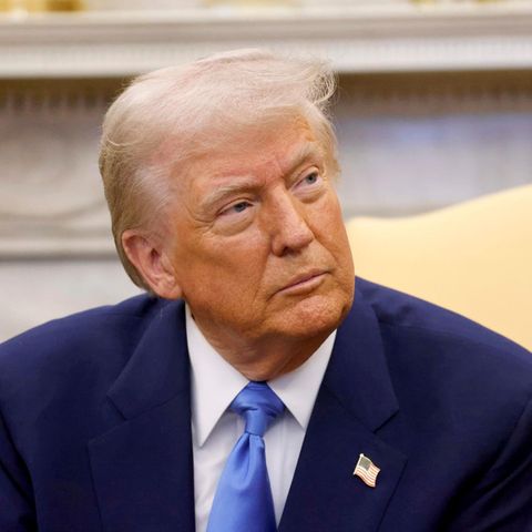 Donald Trump in the Oval Office