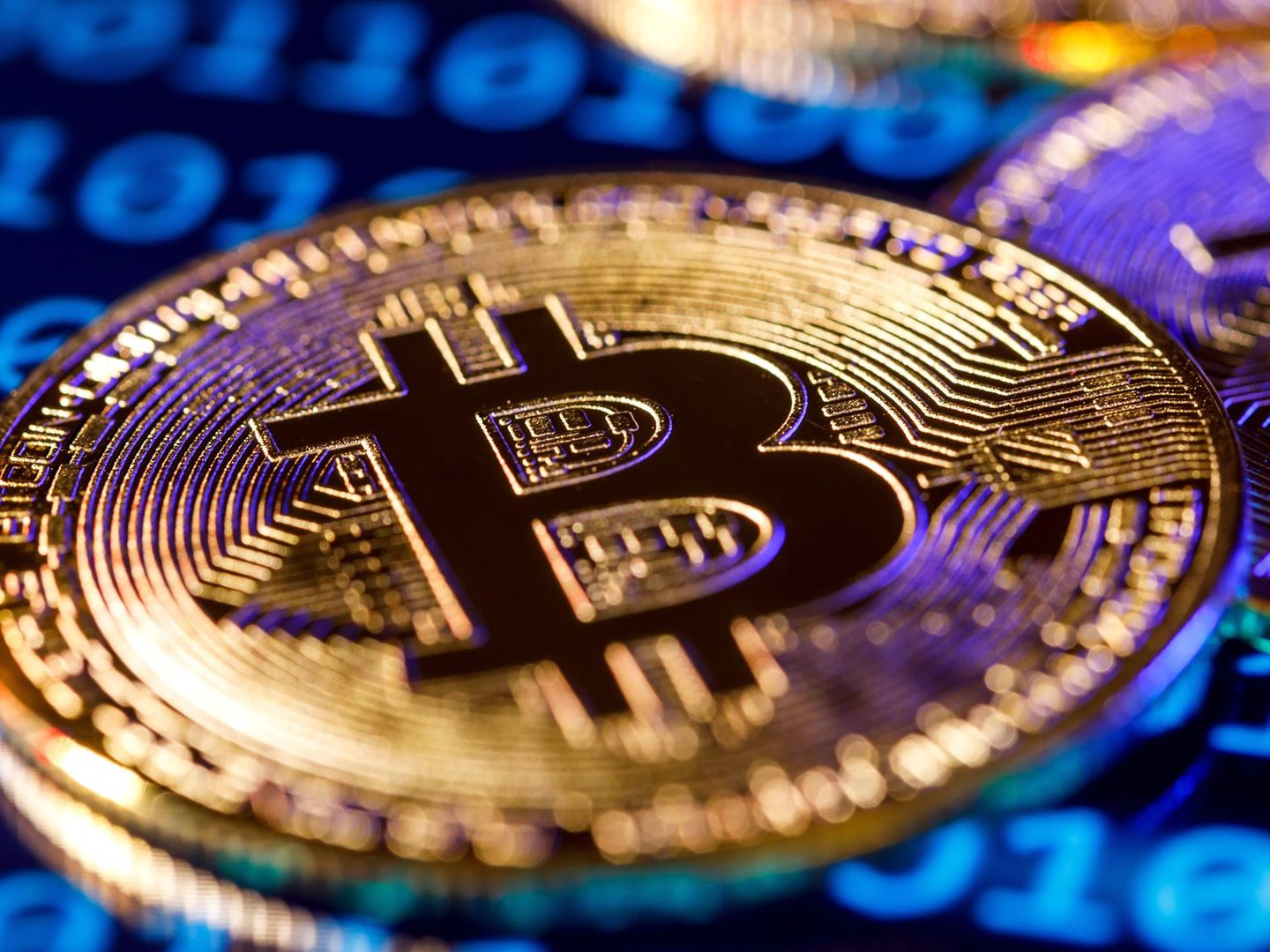 Krypto-Währung Bitcoin auf niedrigstem Stand seit November | STERN.de