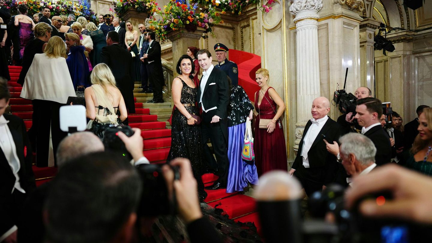 Wiener Opernball: Ex-Kanzler Sebastian Kurz