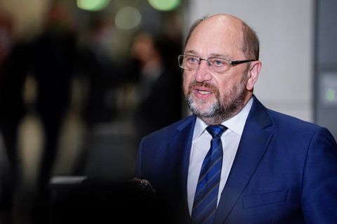 Martin Schulz im Portrait bei einem Interview im Deutschen Bundestag in Berlin