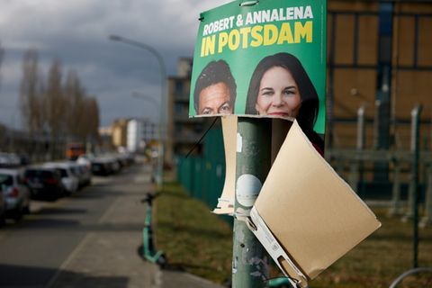 Kaputte Grünen-Wahlplakate