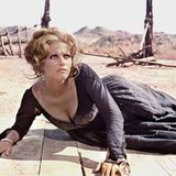 Claudia Cardinale während der Dreharbeiten zum Film "Spiel mir das Lied vom Tod"