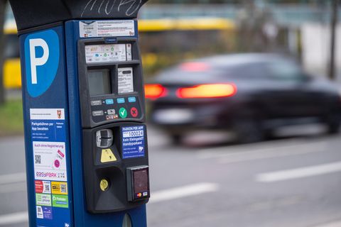 Betrugsmasche: Beim Bezahlen eines Parktickets kann man abgezockt wereden