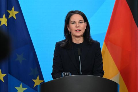 Baerbock zu Trump und Selenskyj: "Neue Zeit der Ruchlosigkeit hat begonnen"