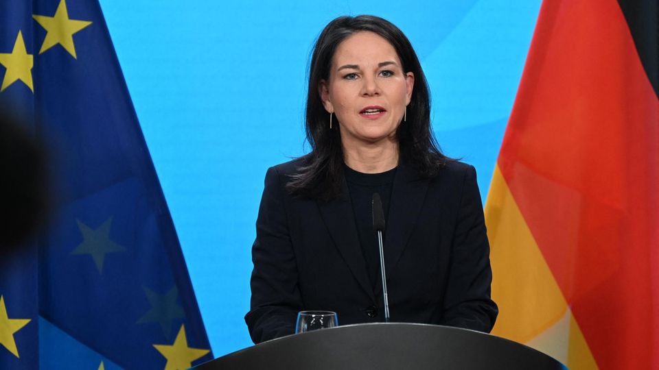 Baerbock zu Trump und Selenskyj: "Neue Zeit der Ruchlosigkeit hat begonnen"