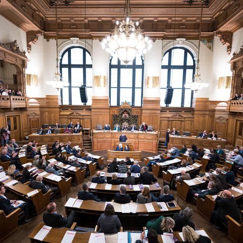 MPs at a meeting of the Hamburg Citizenship in the town hall