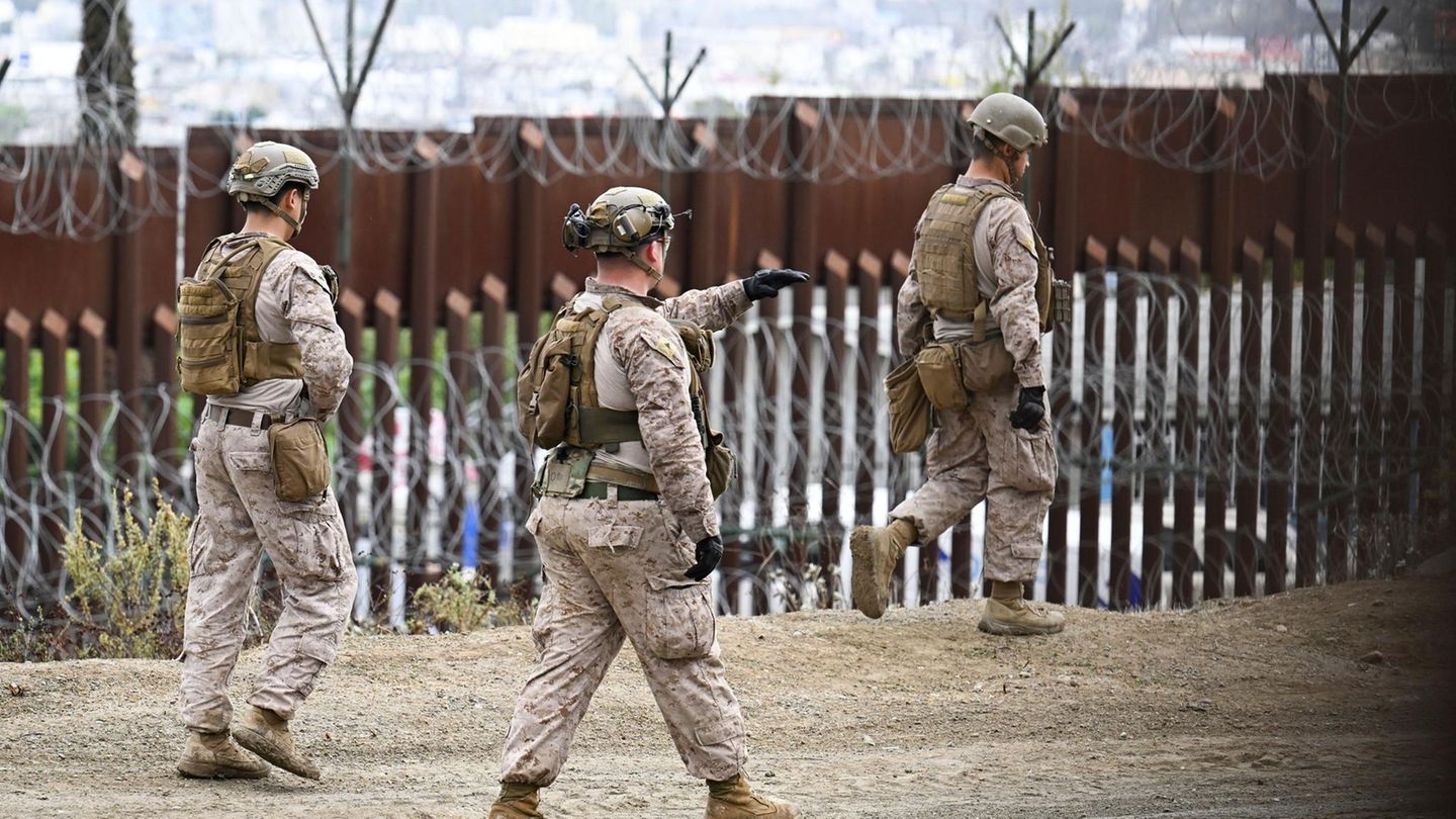 Migration policy: USA send more soldiers at the south border with Mexico Migration policy: USA send more soldiers at the south border with Mexico