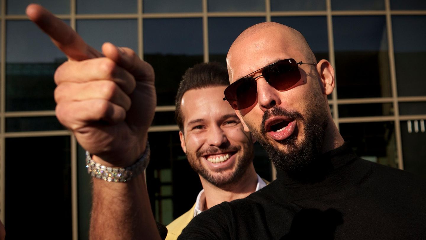 Andrew Tate und Bruder vor Gericht in Rumänien