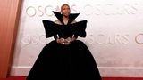 Cynthia Erivo in einer schwarzen Robe bei den Oscars