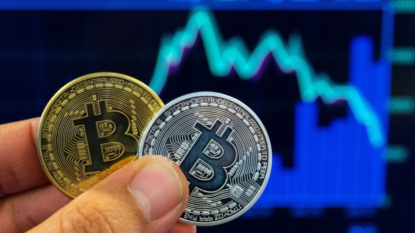 Symbolbild mit Bitcoins